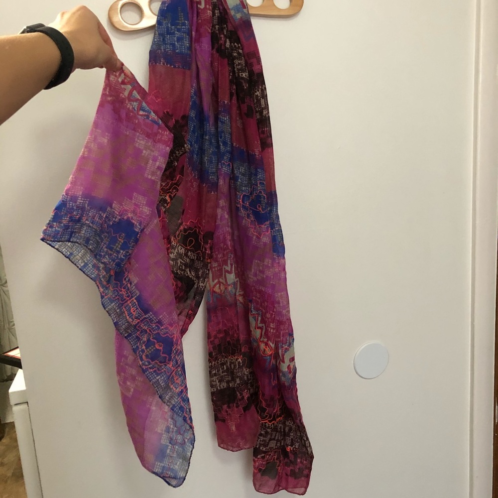 Multicolored Scarf - Picture 2 of 2